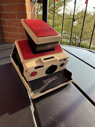 Polaroid land camera - sx-70,