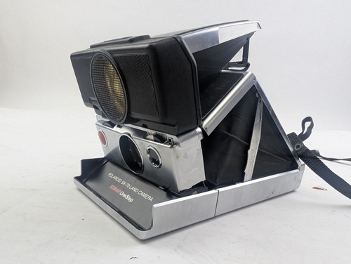 Polaroid land sonar - sx-70,